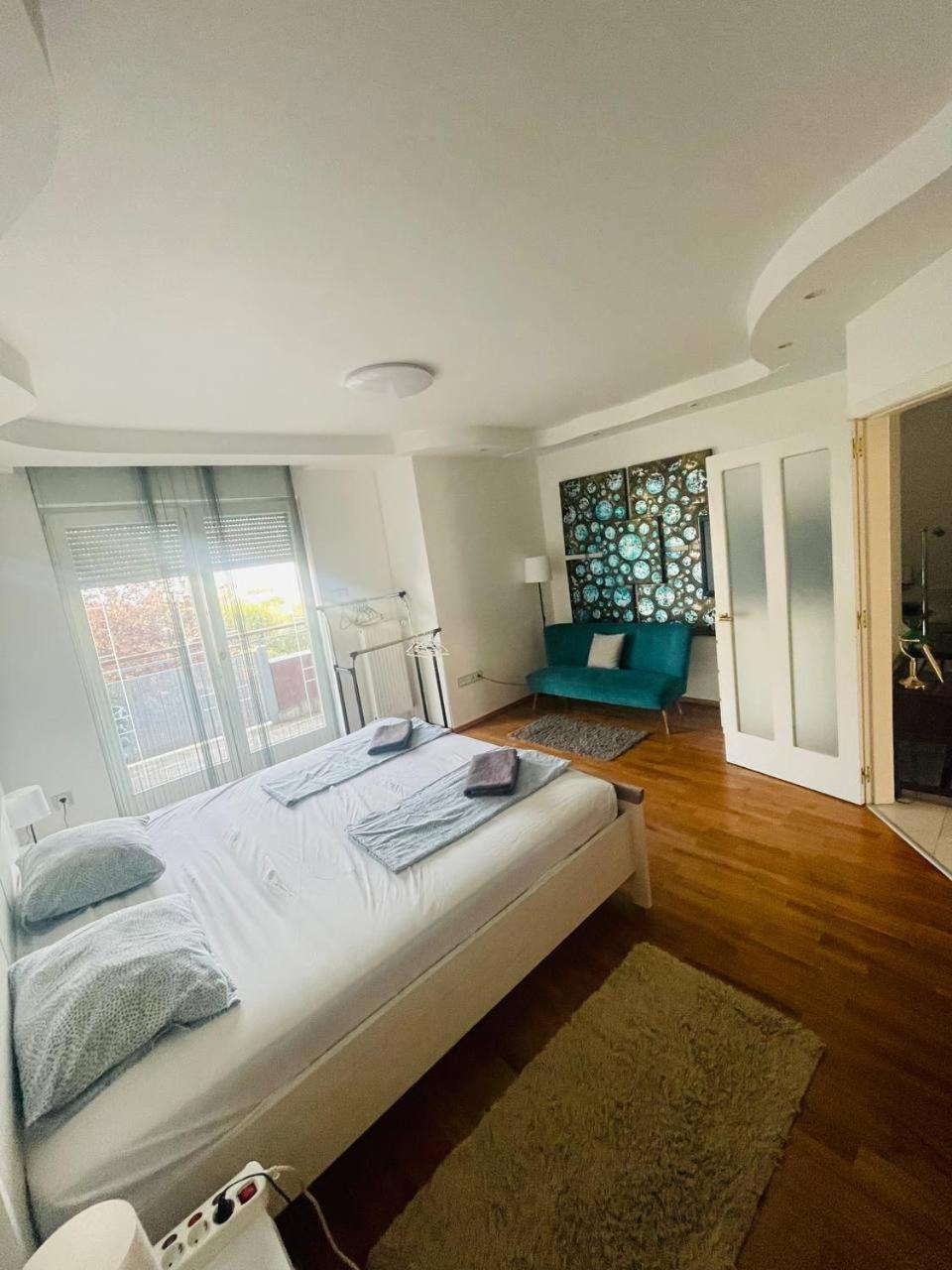 Rosehill Garden Family Villa With A Great Budapest View Extérieur photo